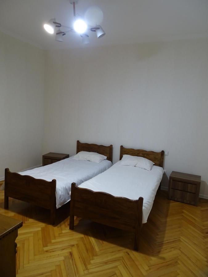 Vake Super Quiet And Comfy Apartment With A Yard Tbilisi Exterior photo
